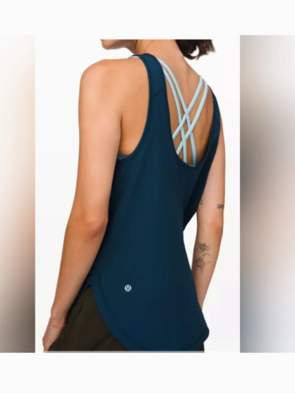 Lululemon Close The Distance Perforated Tank Top Size 4 or 6 Blue